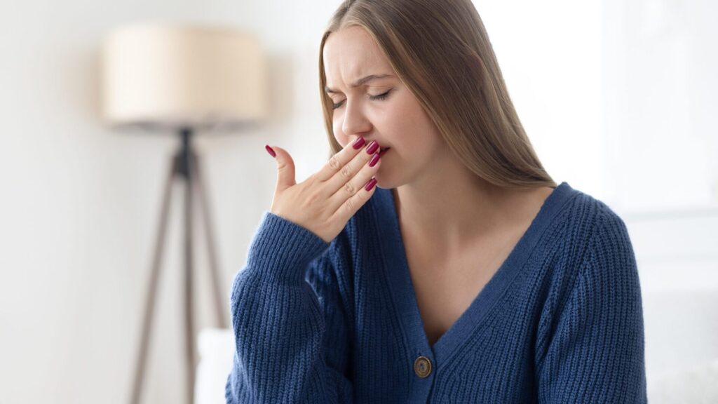 The breath should not smell of acetone. It's a sign that something's wrong with the body.