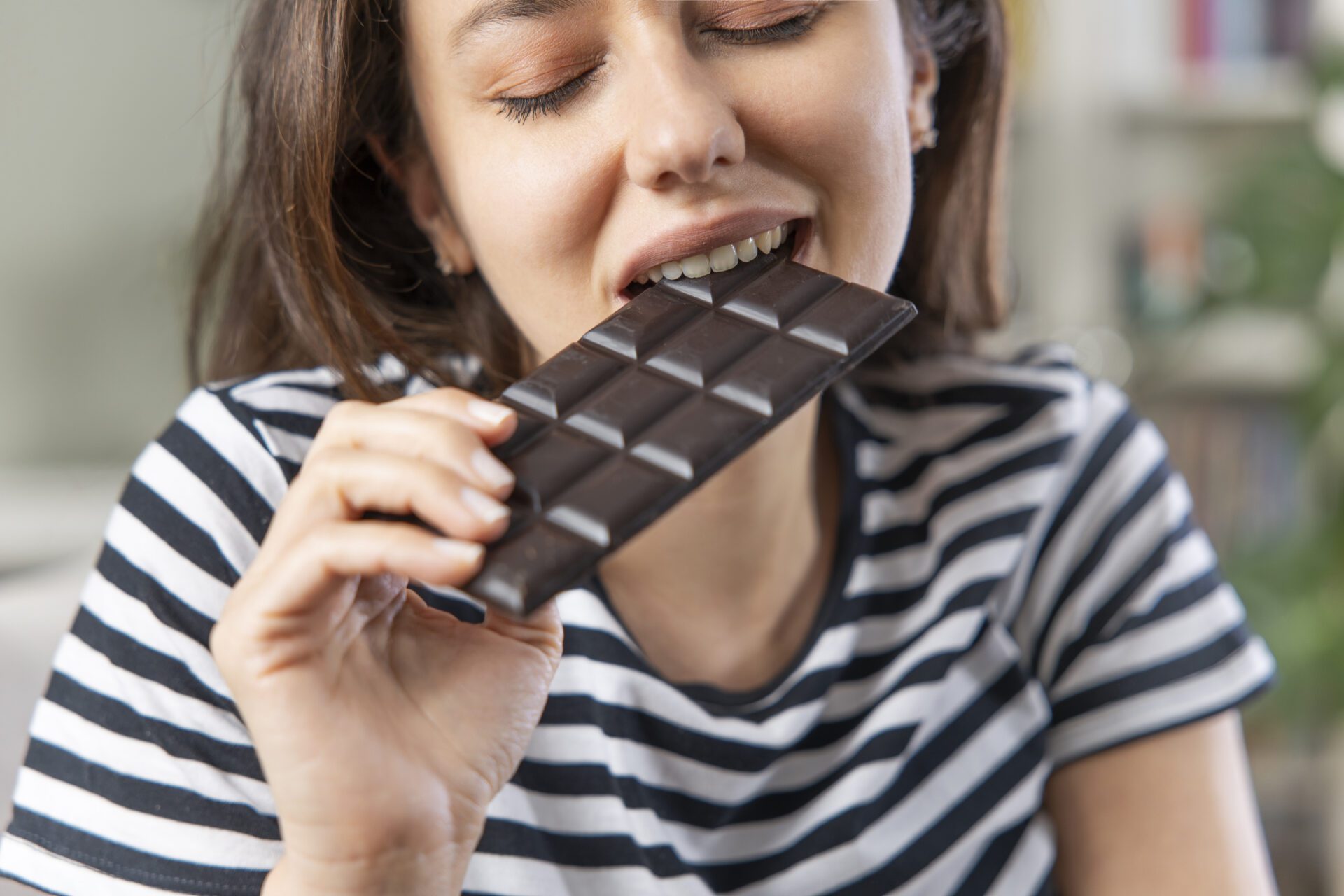 Don't be afraid to consume dark chocolate. The cocoa content offers many health benefits.