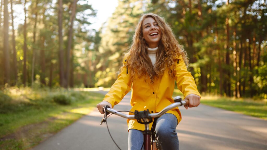 Cycling through the countryside has a calming effect.