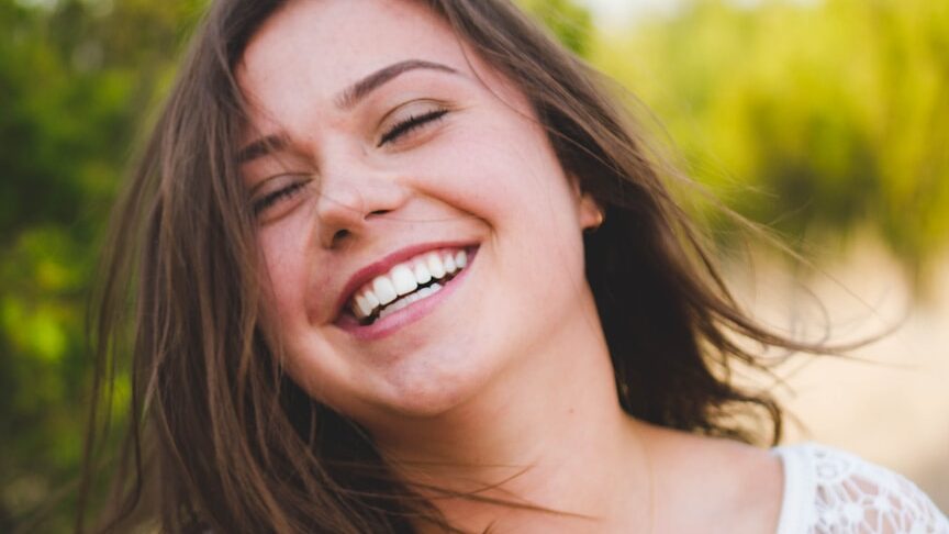 If you want to keep your teeth healthy, you need to watch out for tartar.
