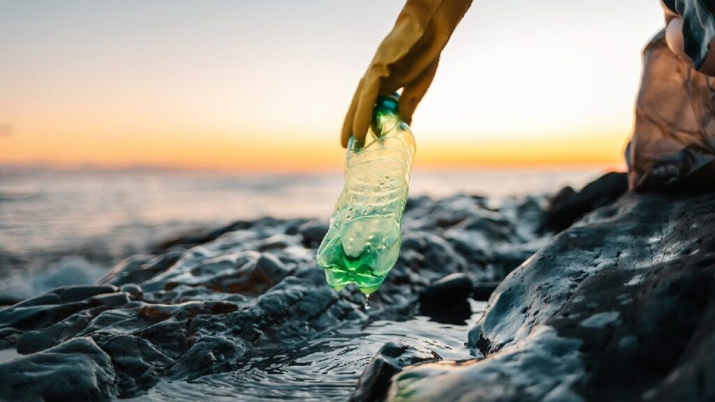 Plastics are usually talked about in a primarily negative way. But they also have positive benefits for us. Did you know about them?