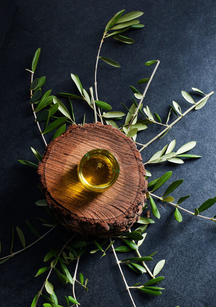Some people take a so-called shot of olive oil in the morning for health. But is it really beneficial?