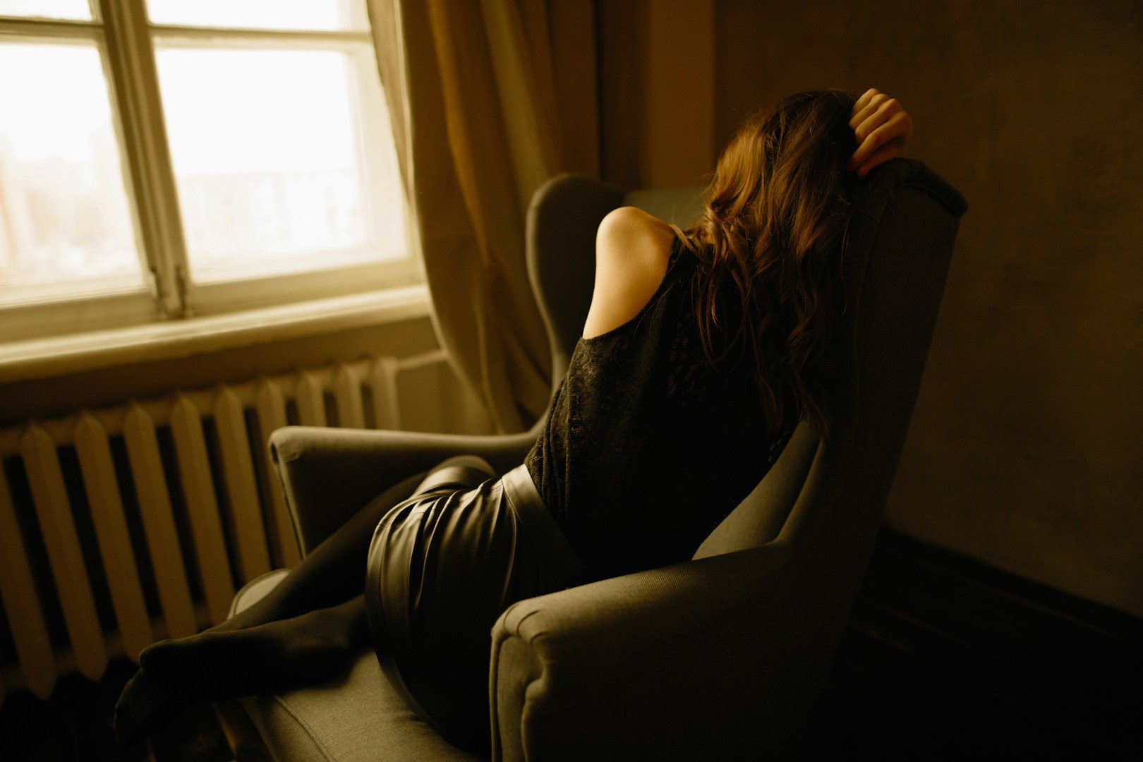 One of the signs that women's hormones are changing is often psychological problems. Unfortunately, this includes depression and anxiety.
