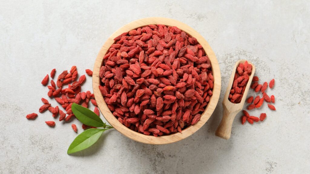 Chinese curcurrant fruits affect blood sugar levels, but also improve eyesight.