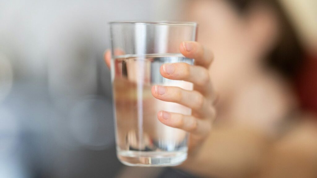 A glass of water in the morning is an excellent way to help yourself from excess kilograms. But you need to know what to add to it.