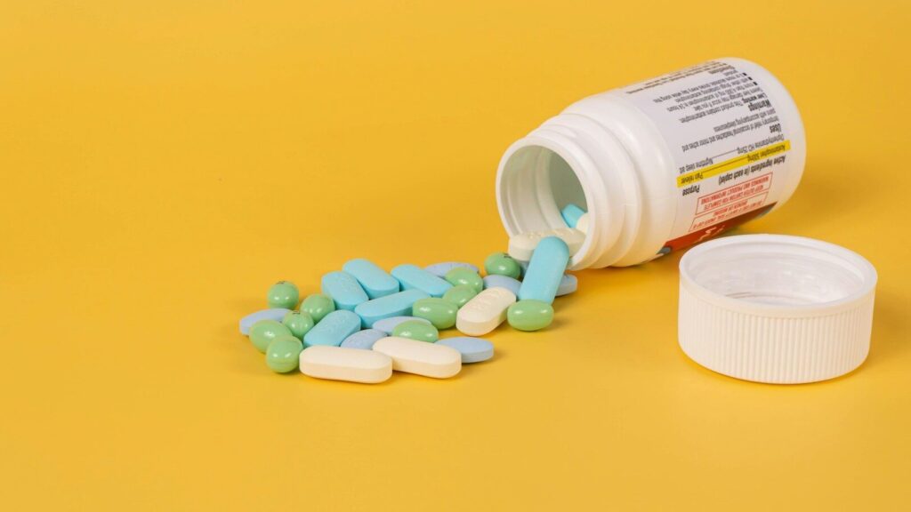 Ordering medicines from unverified websites is very dangerous. Older people in particular should be careful.