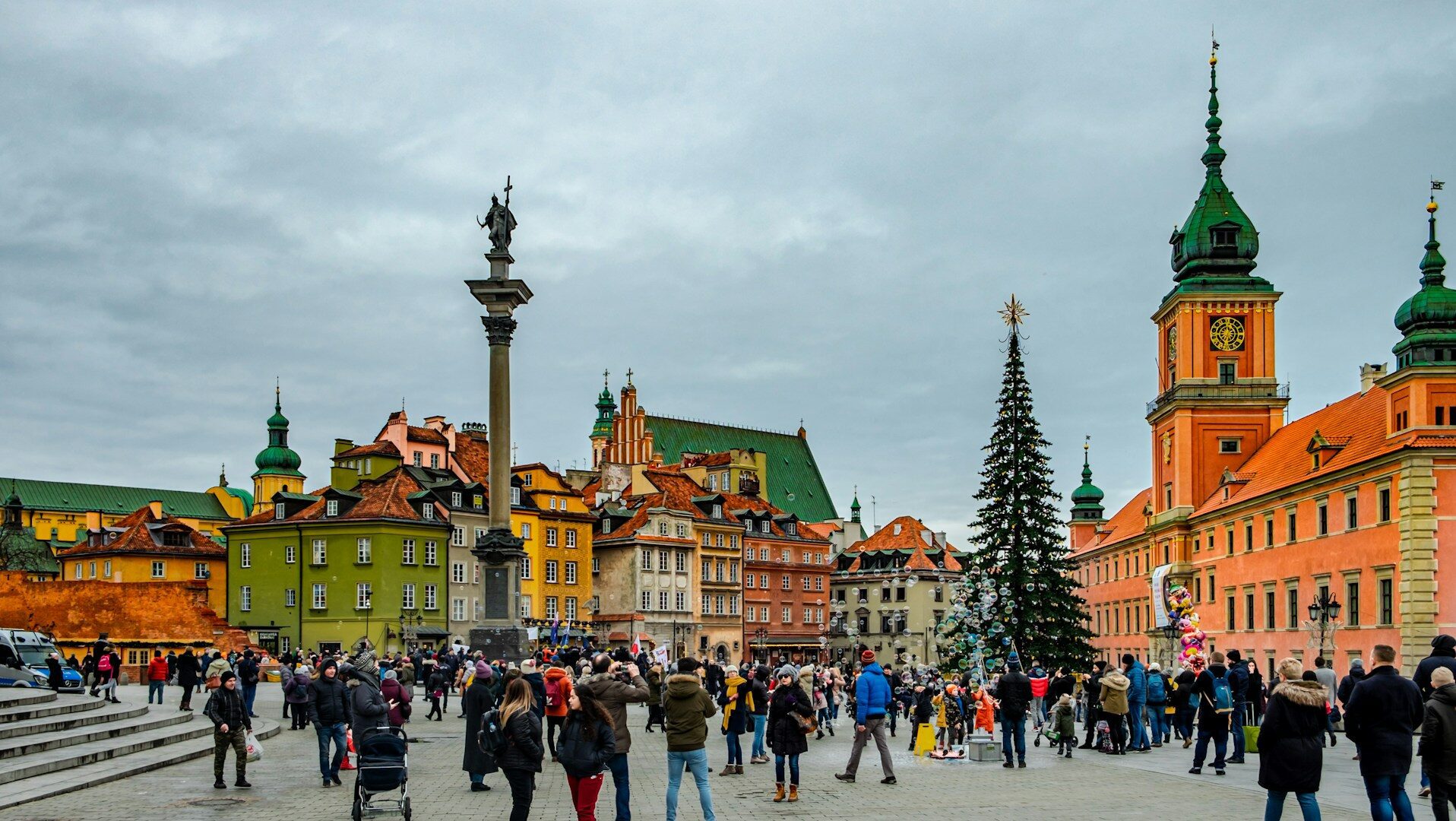 The aim of the barriers is to improve safety in the city, but also to make life easier for its residents and tourists.